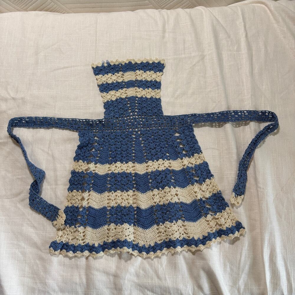 Vintage Childs Handmade Crochet Apron Blue Cream Bib Girls Kitchen